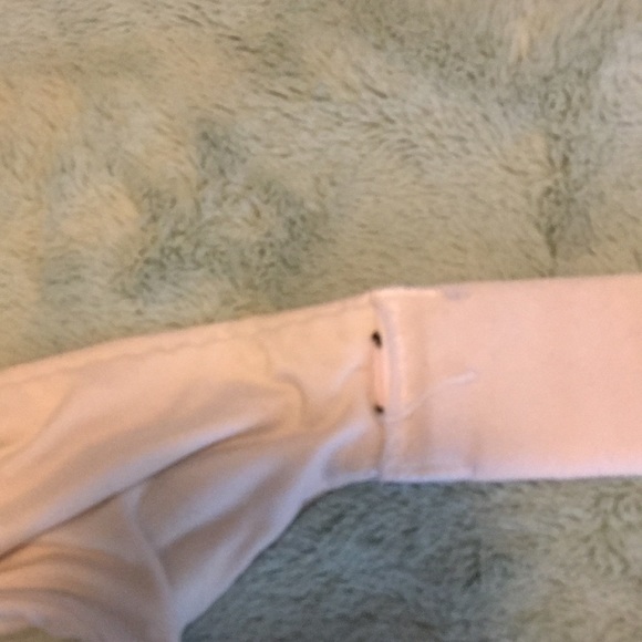 VS white bra - Picture 3 of 3